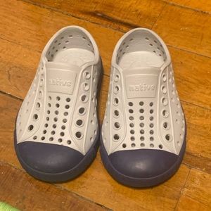 Boys shoes